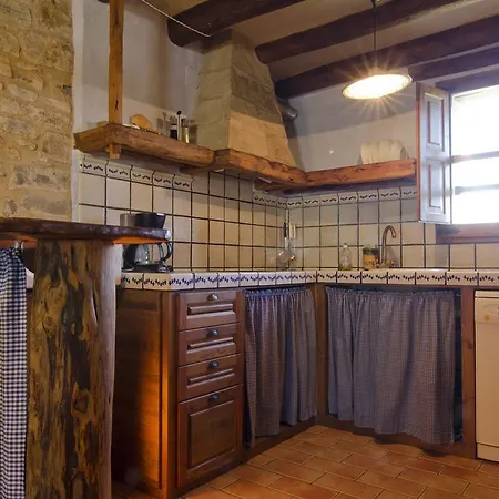Casa De Alujan *