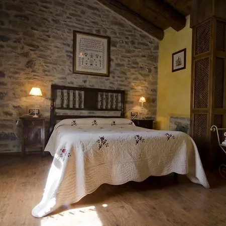 Casa De Alujan * Tierrantona