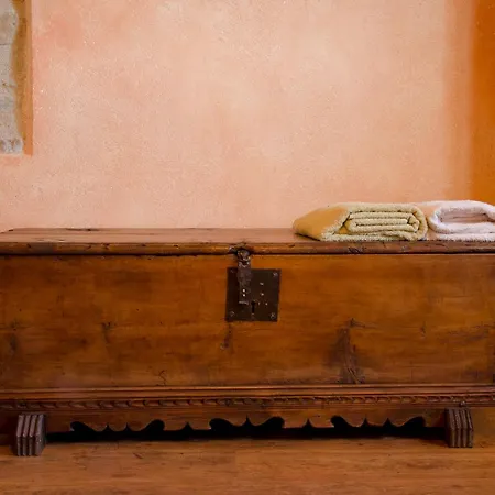 Casa De Alujan * Tierrantona