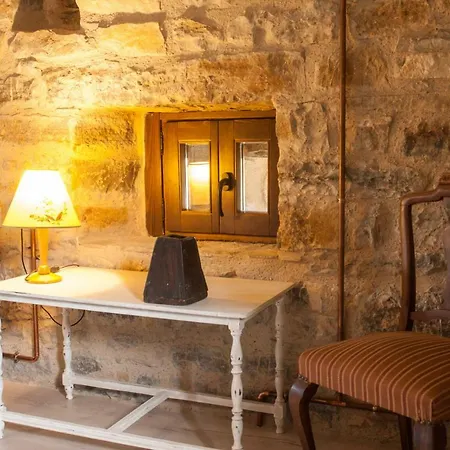 Casa De Alujan Country house Tierrantona
