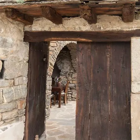 Casa De Alujan Casa rural *