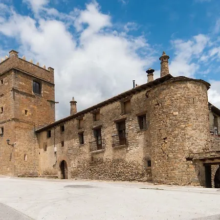Casa De Alujan *