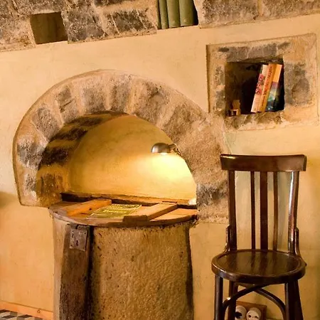 Casa De Alujan * Tierrantona
