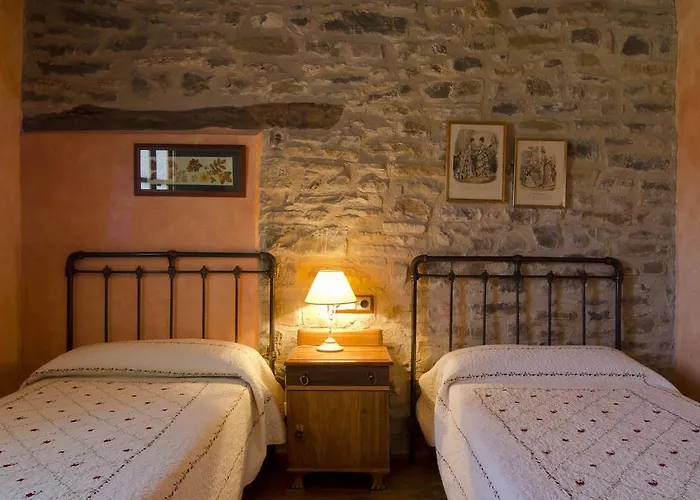 Casa De Alujan Country house *