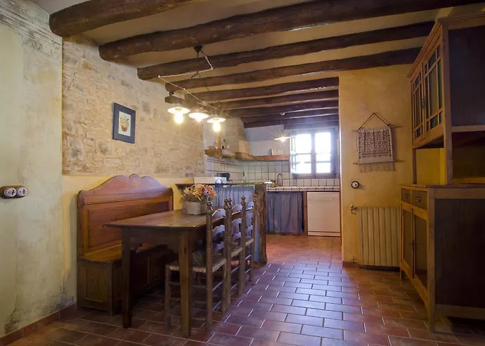 Country house Casa De Alujan